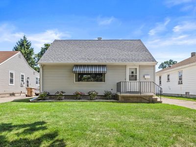 3829 16th AVENUE, Kenosha, WI, 53140