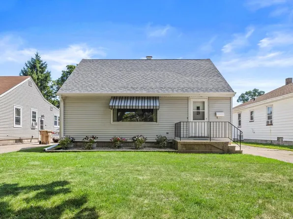 3829 16th AVENUE, Kenosha, WI 53140