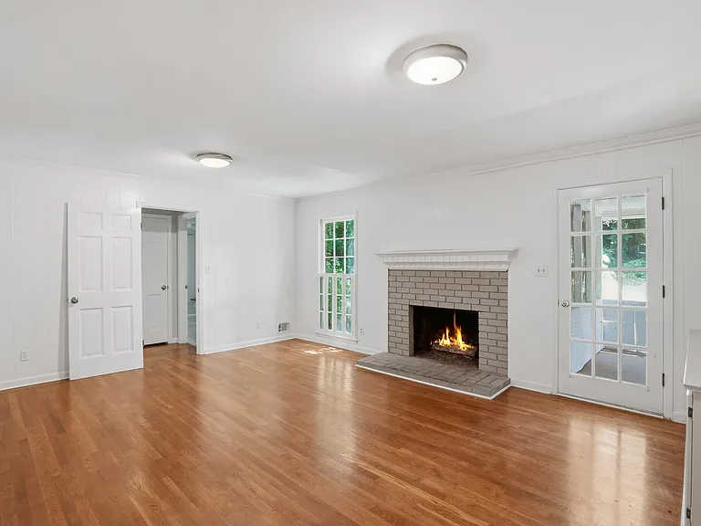 7195A Hunters Branch Dr — Photo 4