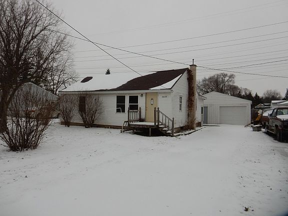 3rd image of 2635 Ohio St