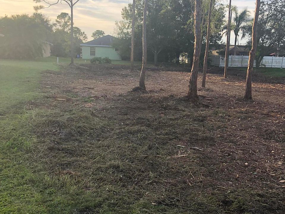 2nd image of 2466 SW Summit Street
