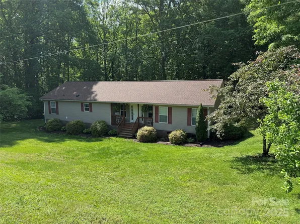 4225 Stewart Rd, Claremont, NC 28610