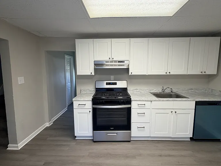 1304 Utah St — Photo 4