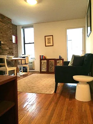 Rented by Town Residential | media 31