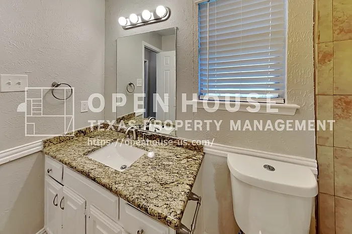 1025 Aspen Ln — Photo 17