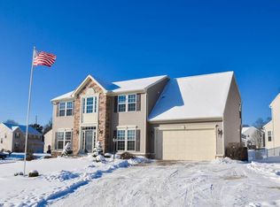 1636 Seabiscuit Dr NE, Canton, OH 44721
