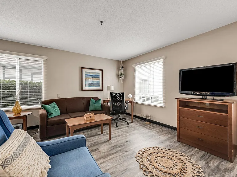 Vivo Living Charlotte (Tryon) — Photo 30