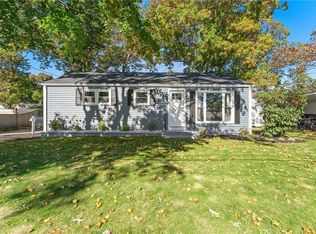 79 Grotto Ave, Warwick, RI 02888