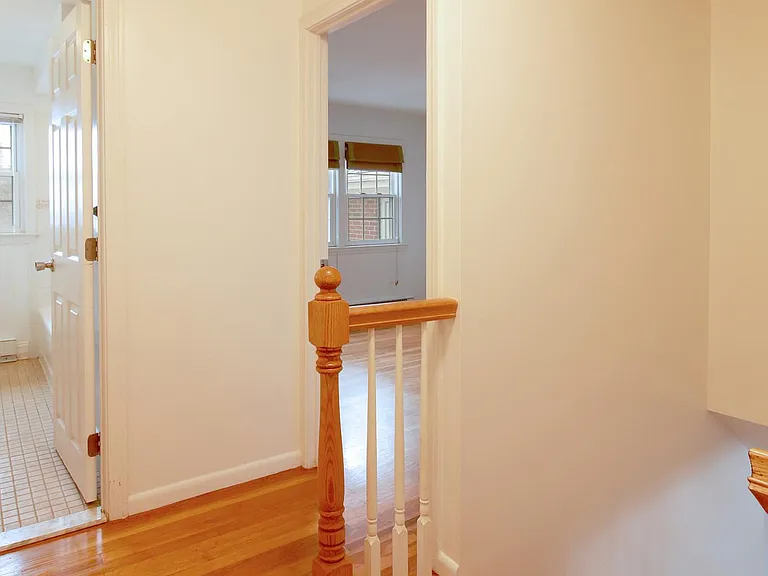 60 Lake St #D — Photo 9