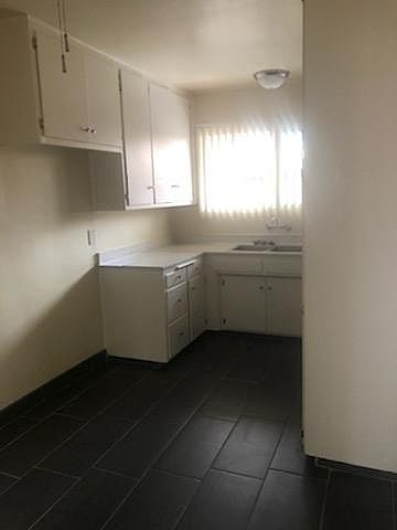 1st image of 4520 Hazeltine Ave APT 9