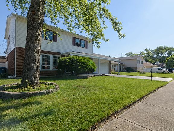 2nd image of 1134 E 160th Pl