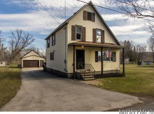 9233 Willowvale Ave, New Hartford, NY 13413