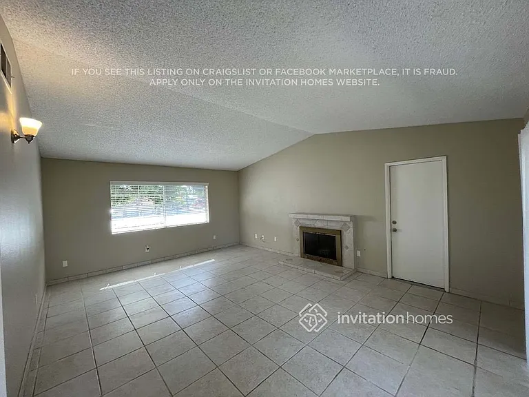 12420 Falcon Ln — Photo 2