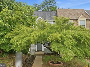 15387 Gatehouse Ter, Woodbridge, VA 22191