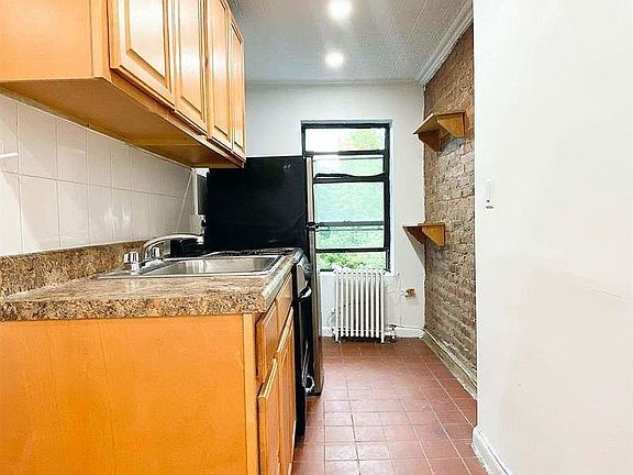 5th image of 153 A Ave #2