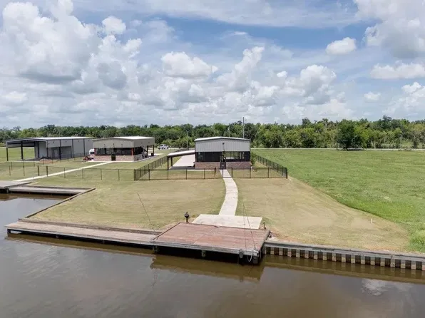 1721 Dr Beatrous Rd, Theriot, LA 70397