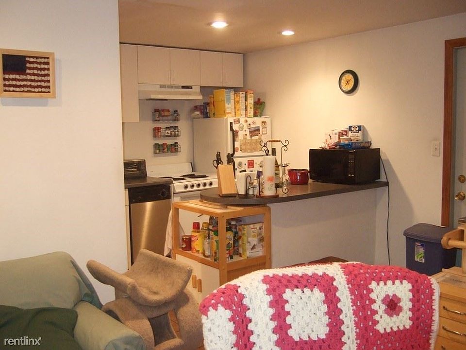 280 Clyde St. #B Brookline Unit Photo 2