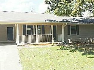 220 Spring Ct, Oxford, GA 30054