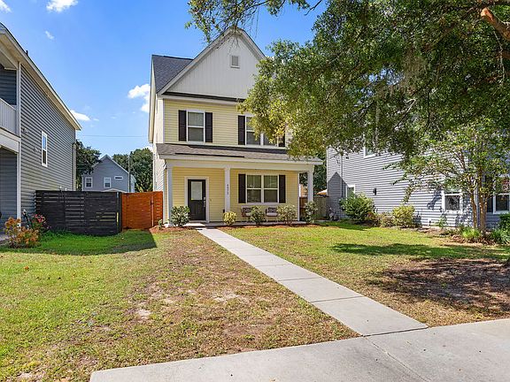 2nd image of 4975 Chateau Ave