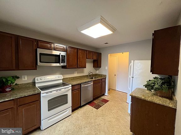 4th image of 505 Florida Ave APT 204