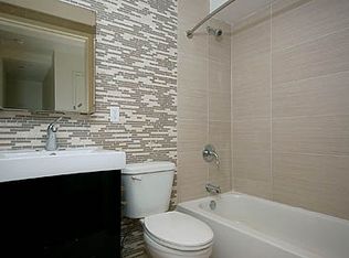 3114 23rd Rd APT 4, Astoria, NY 11105