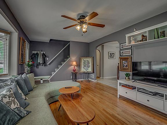 5th image of 8430 Persimmon Grove Pike
