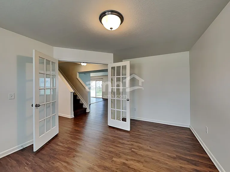 6718 Waverly Park — Photo 7