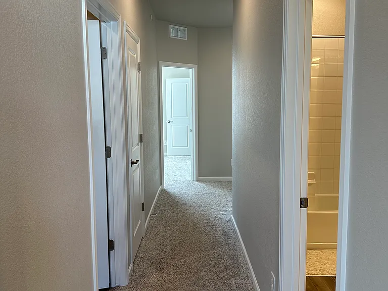 457 Millwall Cir — Photo 30