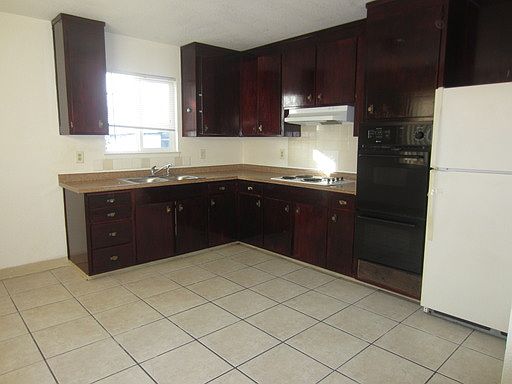 3rd image of 21856 Thelma St APT 3