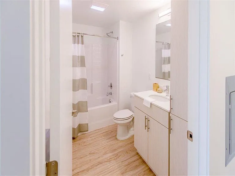 Edition Apartments — Photo 15