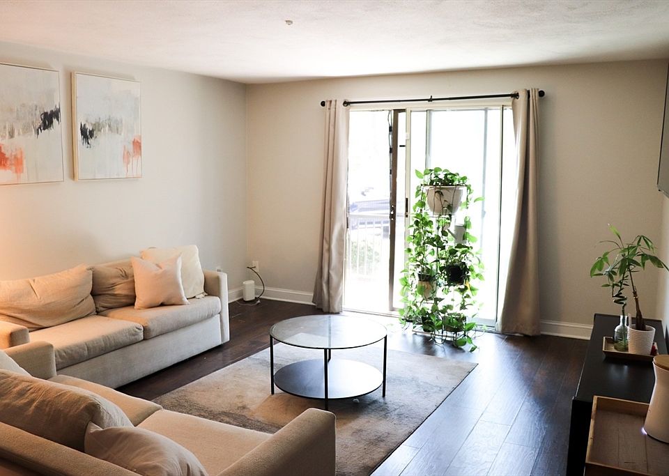 1st image of 232 Canton St APT 112
