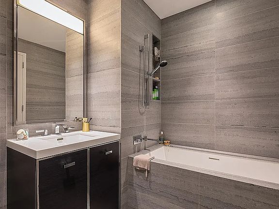 5th image of 252 South St #28F