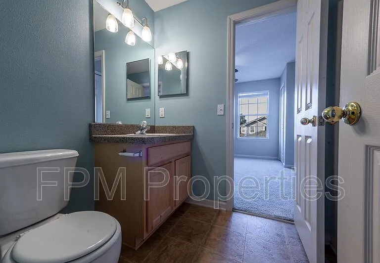 807 Scrub Jay Dr — Photo 26