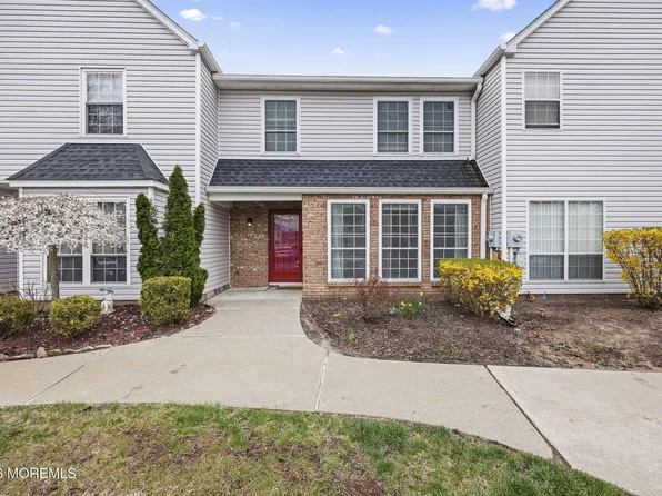 253 Colby Place, Morganville, NJ 07751