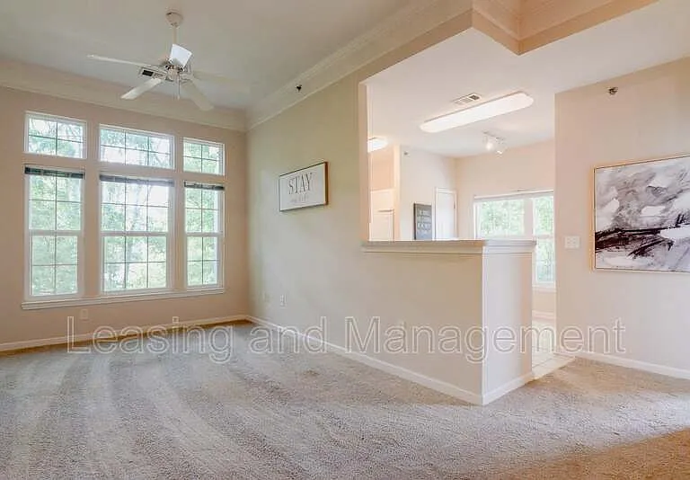 1035 Telfair Way — Photo 4