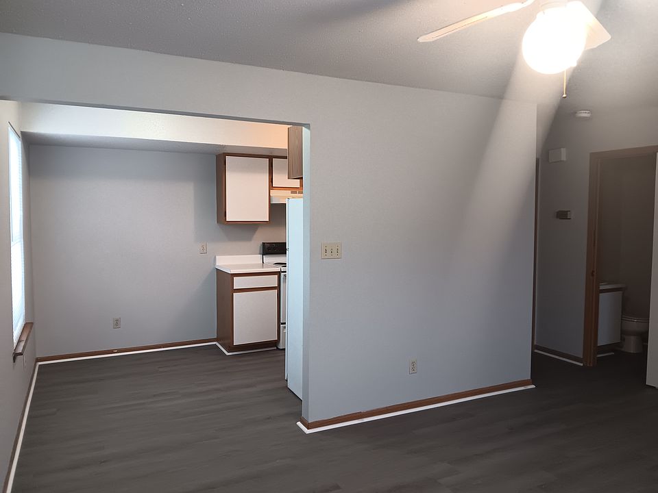 2-Bed MF Kitchen & Living Room_12152025