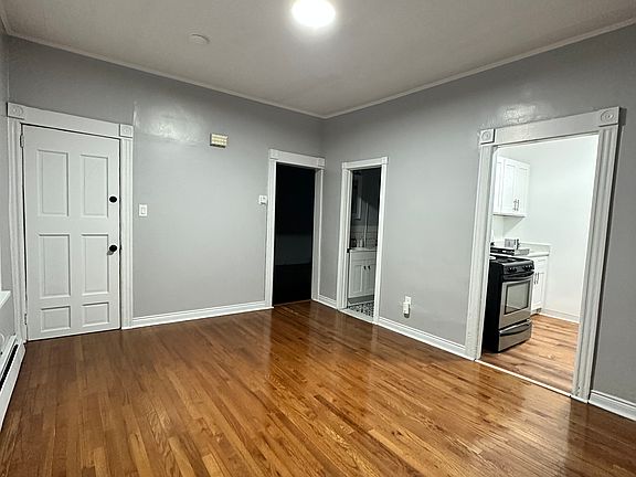 3rd image of 209 Lanza Ave Floor 1