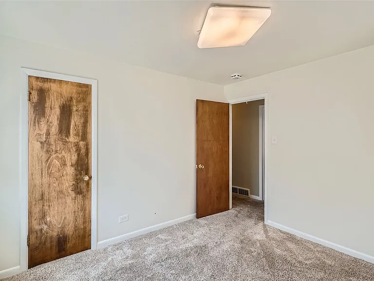 2732 S Garfield St — Photo 15
