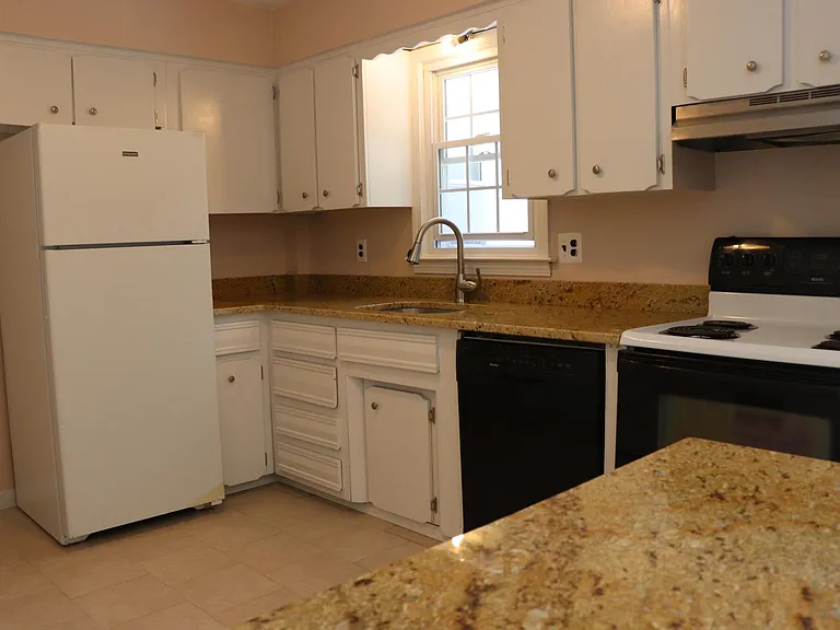 44 Whittlesey Dr #44 — Photo 3