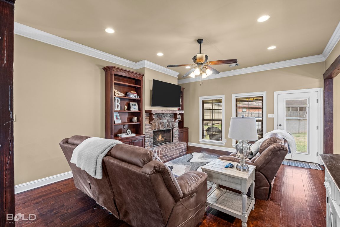 next background image