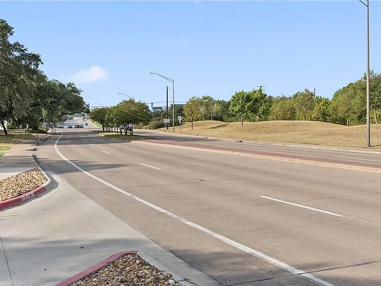206 George Bush Dr E — Photo 15