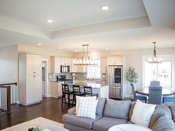 5th image of 5476 Ridgeview Dr NW