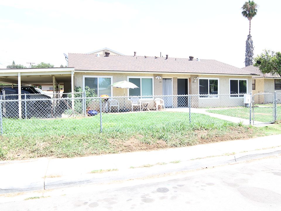 Outside : Unit is on the right