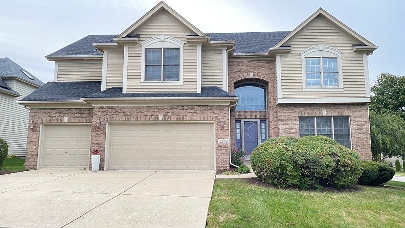 1st image of 3902 Gladstone Dr