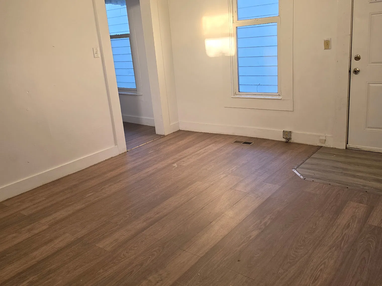 2 bed, 1000 sqft, $745 — Photo 4