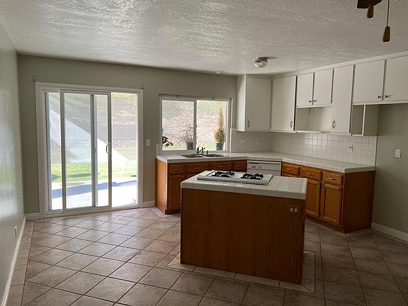 2nd image of 265 N Rock River Dr