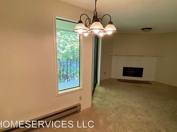 5th image of 12736 NE 116th St #L33