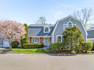 31 Lakeview Ave, New Canaan, CT 06840