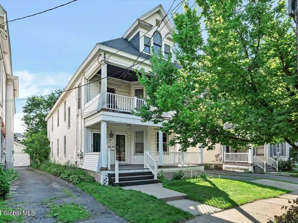 3 St James Place, Albany, NY 12209