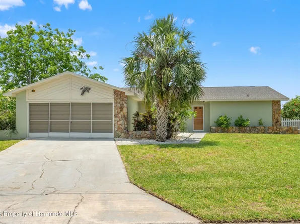 3226 Gardenia Dr, Hernando Beach, FL 34607